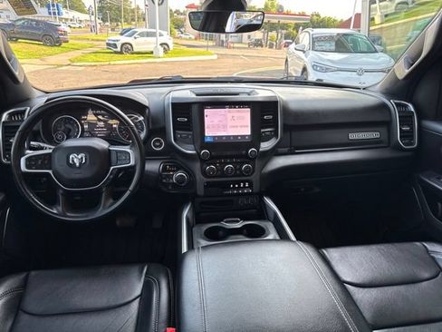 Used 2022 RAM 1500 Big Horn AWD/4WD image 5