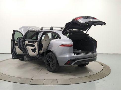 Used 2025 Jaguar F-PACE R-Dynamic S image 13