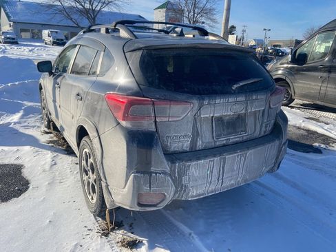 Used 2022 Subaru Crosstrek 2.0i Premium image 4
