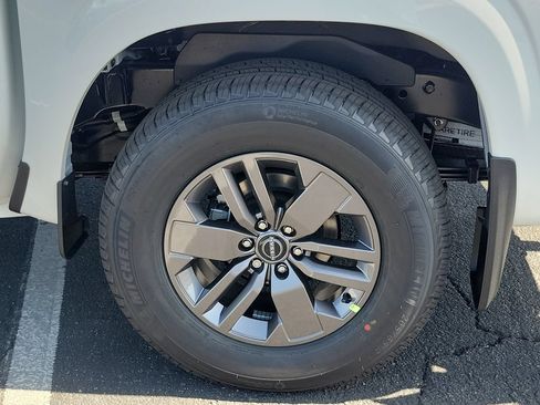 New 2026 Nissan Frontier SV RWD image 8