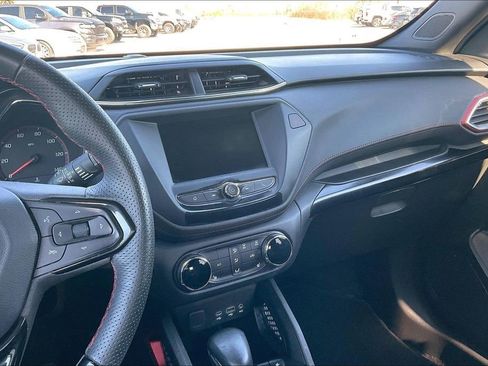 Used 2023 Chevrolet TrailBlazer RS image 9