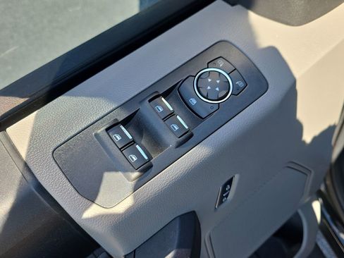 Used 2017 Ford F150 XL w/ Equipment Group 101A Mid image 19