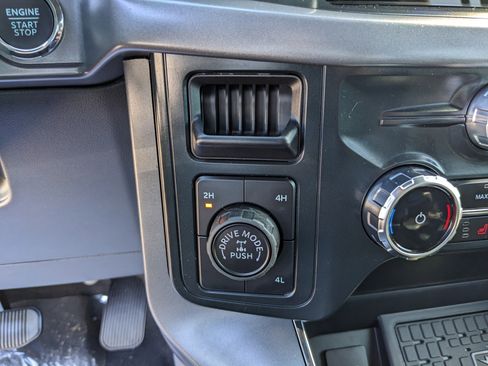 Certified 2025 Ford F150 XLT w/ Equipment Group 302A MID image 29