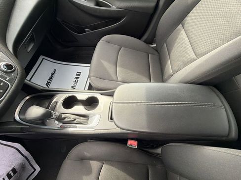 Used 2021 Chevrolet Malibu LT FWD image 26