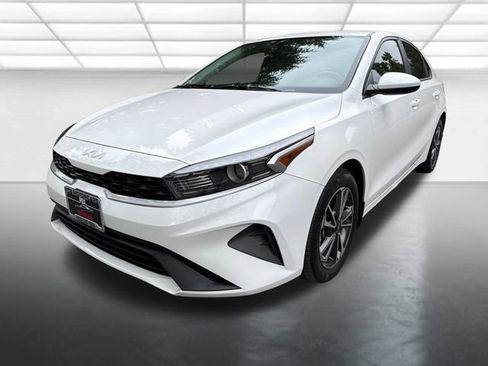 Used 2023 Kia Forte LXS FWD image 1