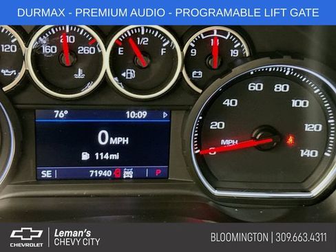 Used 2021 Chevrolet Suburban RST AWD/4WD image 13
