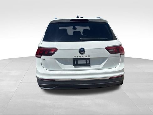 Used 2024 Volkswagen Tiguan SE FWD image 5
