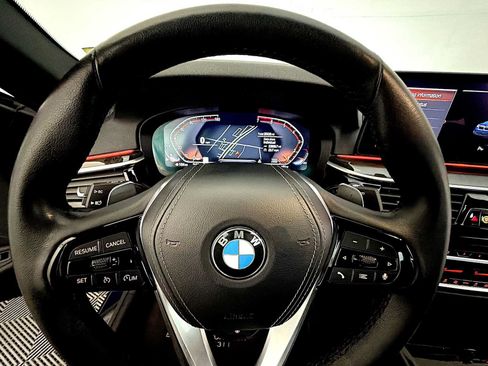 Used 2023 BMW 530i xDrive w/ Convenience Package AWD/4WD image 13