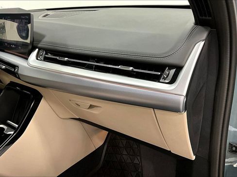 Used 2025 BMW X1 xDrive28i image 19