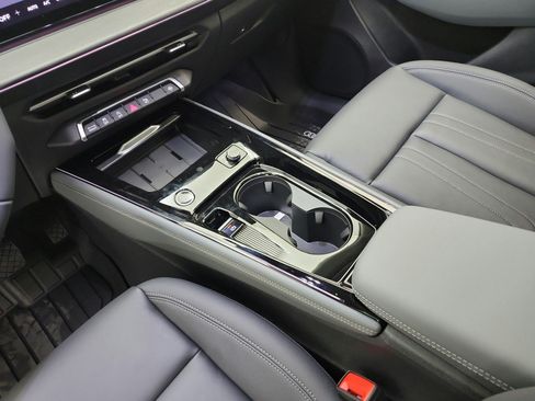 New 2026 Audi Q3 quattro 2.0T AWD/4WD image 10