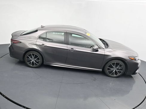 Used 2024 Toyota Camry SE FWD image 32
