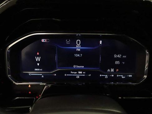 Used 2025 Chevrolet Silverado 1500 ZR2 w/ Technology Package image 9