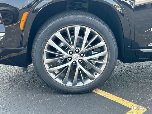 New 2026 Buick Enclave Avenir AWD/4WD image 13
