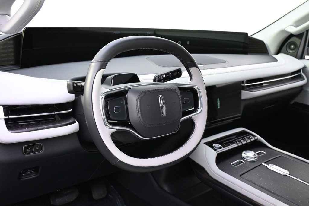New 2026 Lincoln Navigator Black Label AWD/4WD image 11
