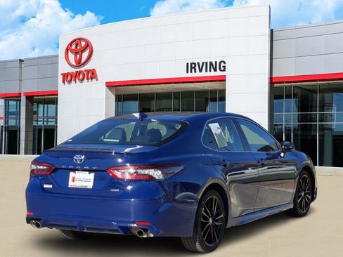 Used 2024 Toyota Camry XSE FWD image 4