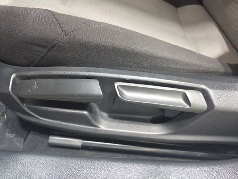 Used 2017 Volkswagen Jetta S image 14