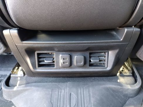 Used 2022 GMC Sierra 1500 SLT AWD/4WD image 23