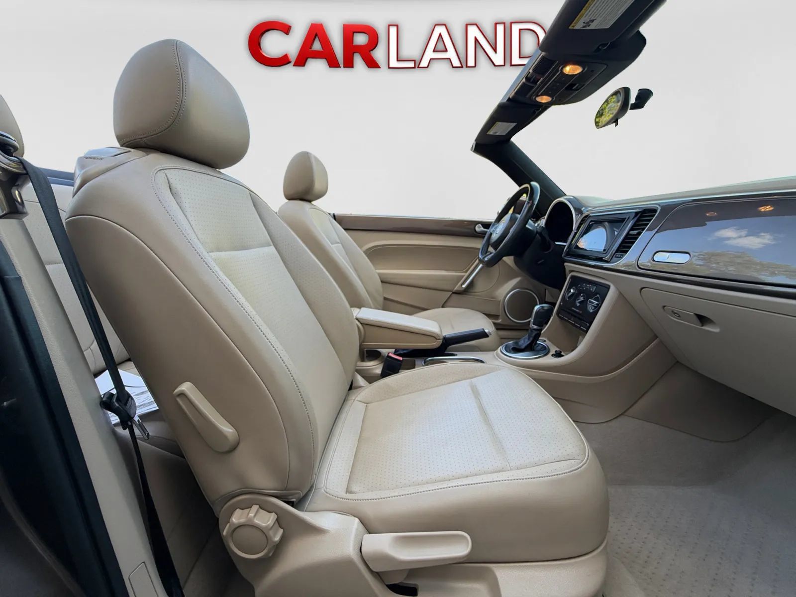 Used 2015 Volkswagen Beetle 1.8T FWD image 22