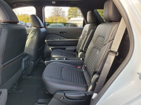 New 2026 Nissan Pathfinder Rock Creek w/ Rock Creek Premium Package AWD/4WD image 12