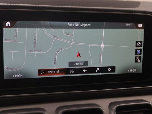 Used 2021 Mercedes-Benz GLS 450 4MATIC image 9