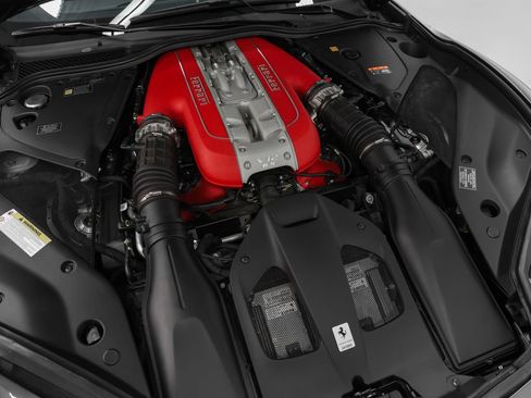 Certified 2019 Ferrari 812 Superfast RWD image 18