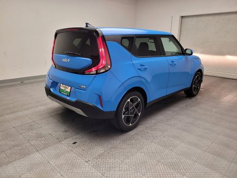 Used 2024 Kia Soul EX image 9
