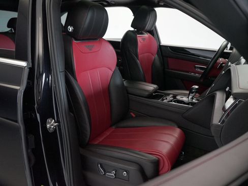 Used 2020 Bentley Bentayga AWD/4WD image 9