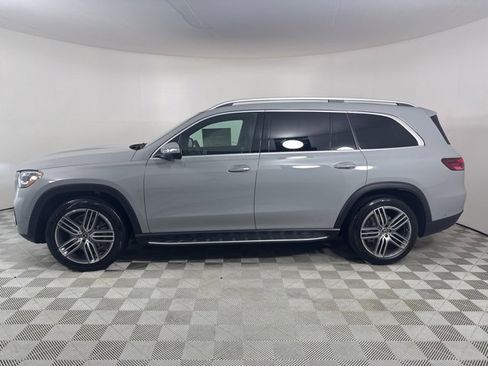 New 2026 Mercedes-Benz GLS 450 4MATIC image 4