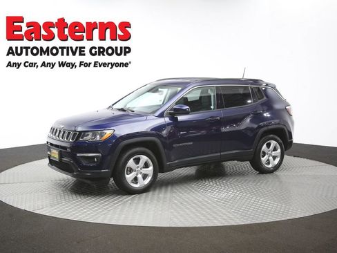 Used 2019 Jeep Compass Latitude FWD image 56