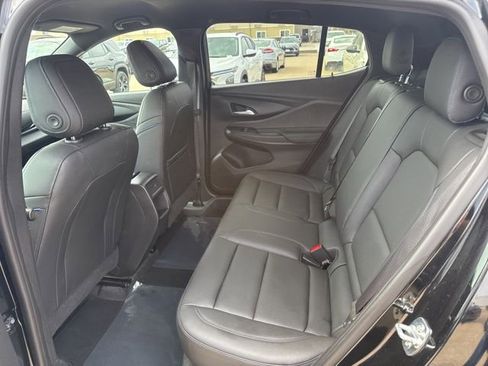 Used 2025 Buick Envista Sport Touring image 33