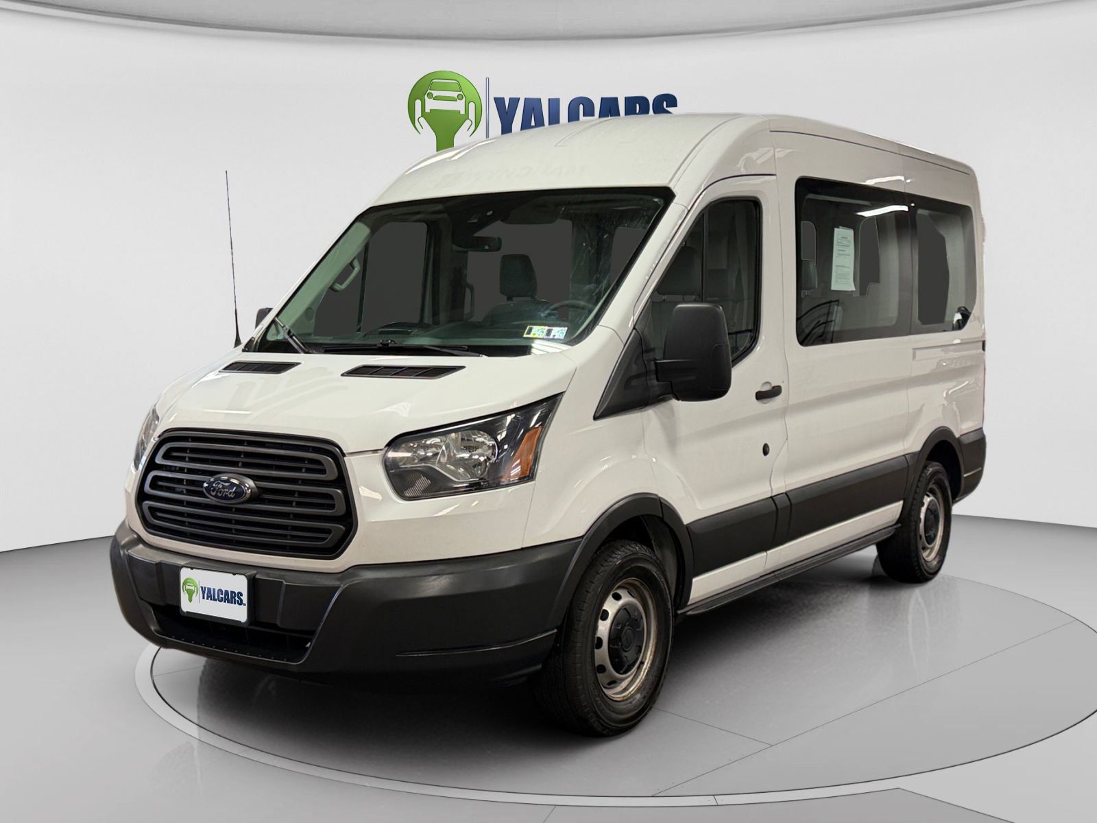 Used 2016 Ford Transit 150 XL RWD image 1