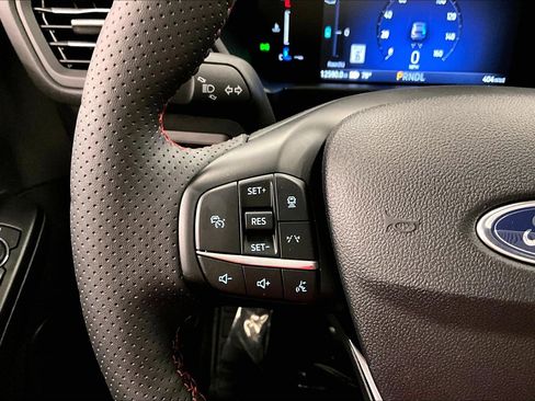 Used 2025 Ford Escape ST-Line w/ Equipment Group 301A FWD image 26