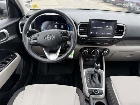 Certified 2023 Hyundai Venue SEL w/ Cargo Package image 10
