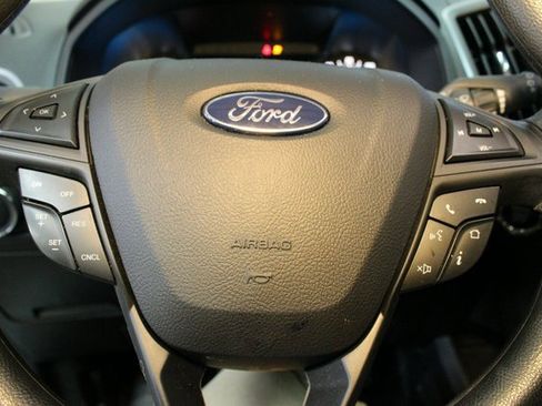 Used 2020 Ford Edge SE image 20