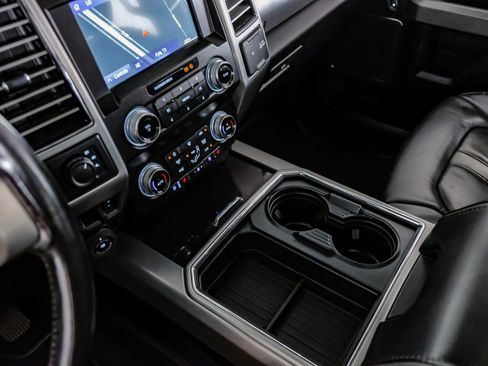 Used 2021 Ford F450 Platinum w/ FX4 Off-Road Package image 24