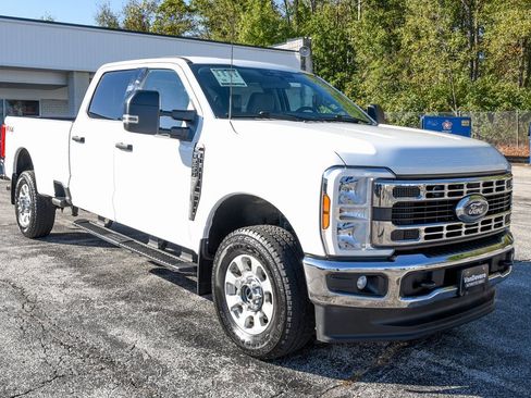 Used 2024 Ford F250 XLT w/ FX4 Off-Road Package image 6