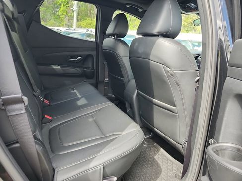 Used 2024 Hyundai Santa Cruz Night image 17