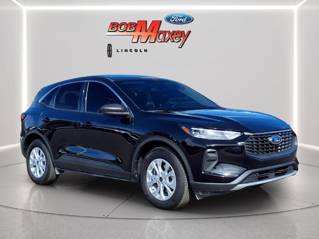 Used 2024 Ford Escape Active AWD/4WD image 3