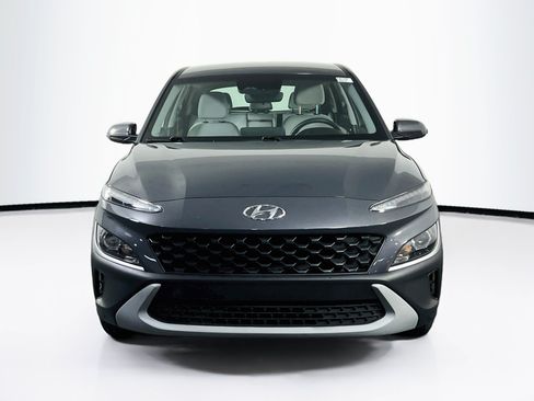 Used 2023 Hyundai Kona SE AWD/4WD image 2
