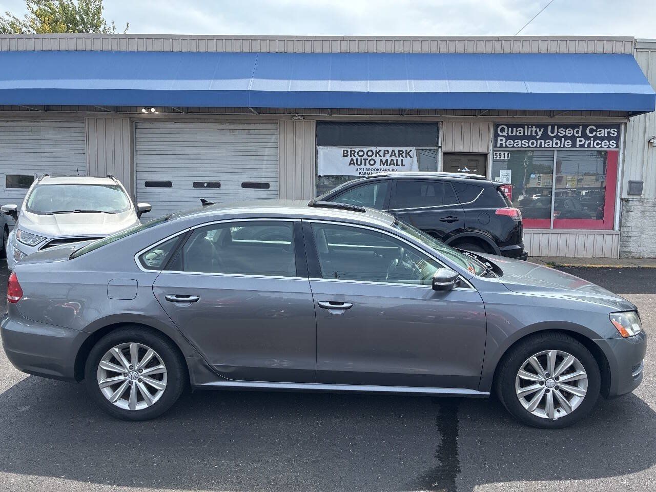 Used 2015 Volkswagen Passat TDI SE FWD image 5