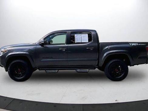 Used 2021 Toyota Tacoma TRD Sport w/ Technology Package RWD image 5
