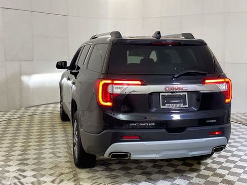Used 2023 GMC Acadia SLT w/ Preferred Package image 19
