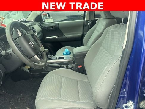 Used 2022 Toyota Tacoma SR5 image 8