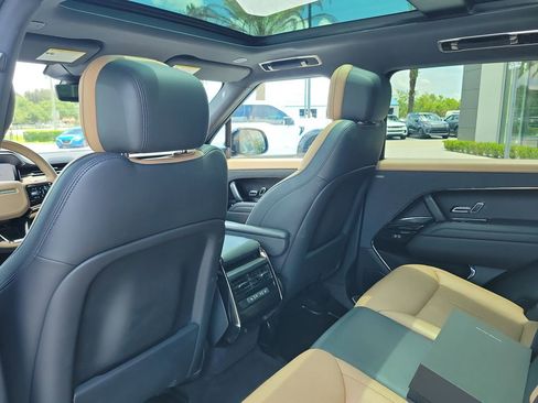 Used 2023 Land Rover Range Rover Sport SE Dynamic AWD/4WD image 17