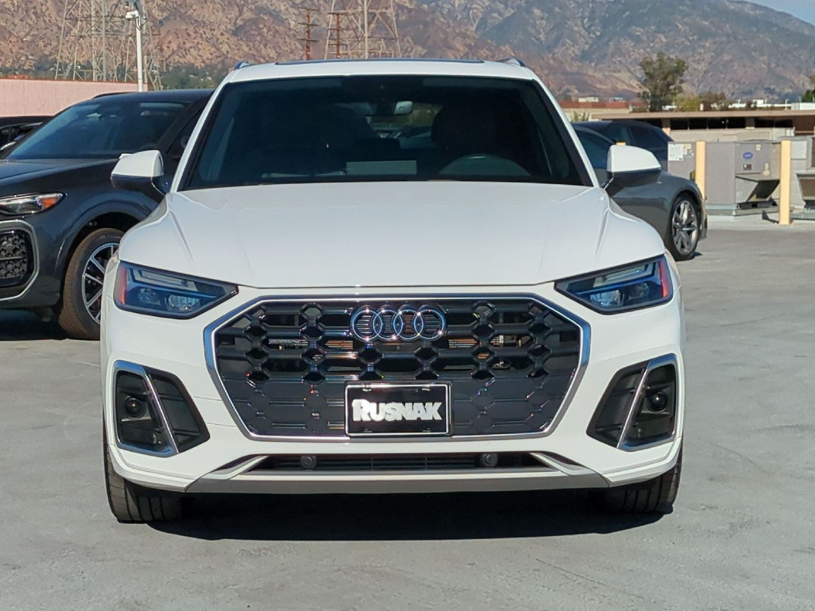 Used 2021 Audi Q5 e Premium Plus w/ Premium Plus Package AWD/4WD image 6