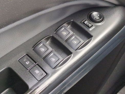 Used 2018 Chevrolet Colorado Z71 image 24