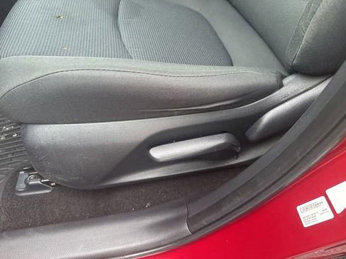 Used 2023 Toyota RAV4 LE image 18