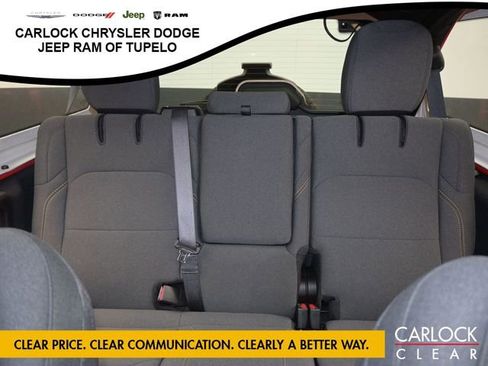 Used 2025 Jeep Wrangler Sahara image 24