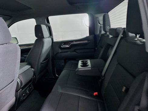 Used 2024 GMC Sierra 1500 Elevation image 27