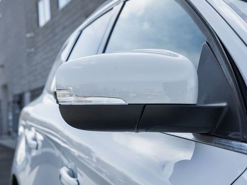 Used 2015 Volvo XC60 T6 w/ Proximity Package image 19